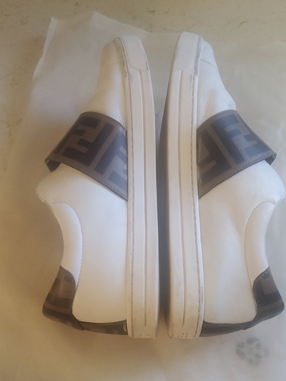 Fendi - Picture 6 of 16